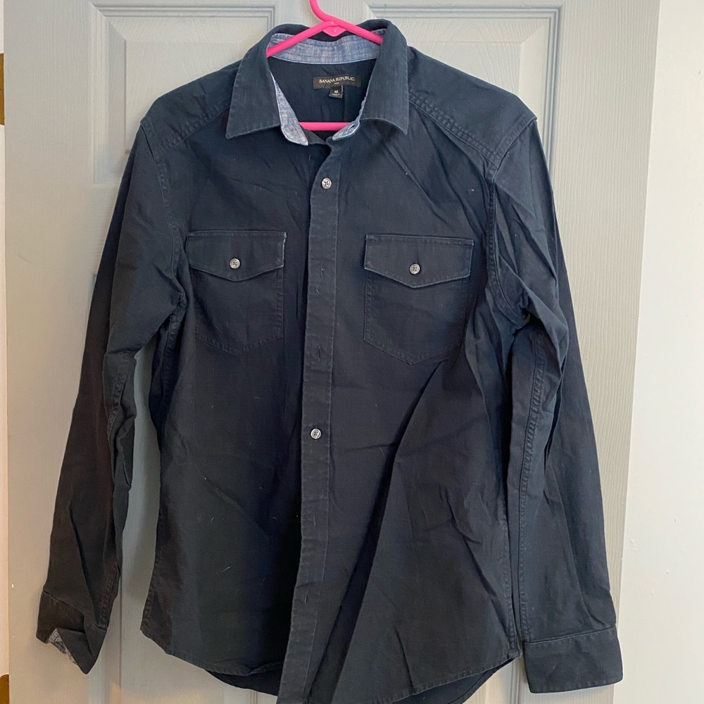 Men’s banana republic button down shirt. Size medium. EUC